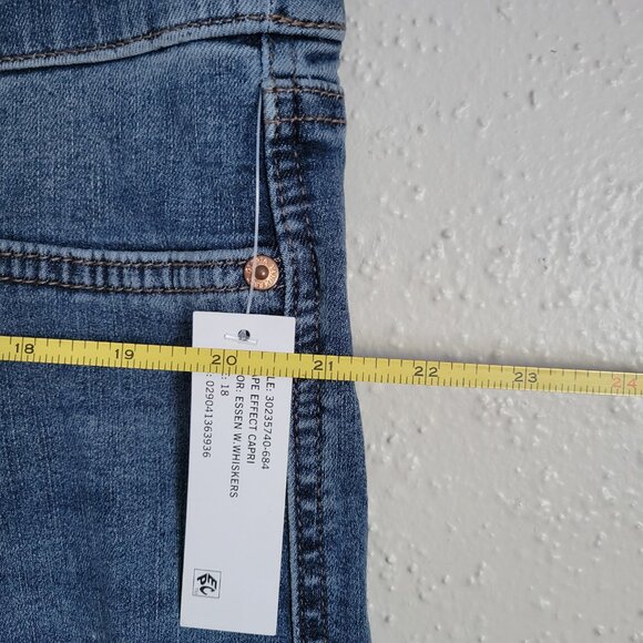 Gloria Vanderbilt Women's Jeans - Picture 4 of 5